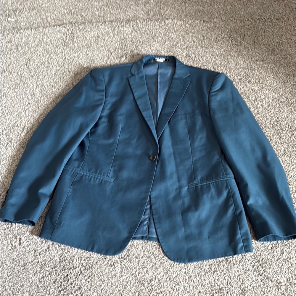 Classic Blue Sport Coat with Notched Lapels